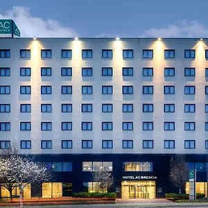 4* מלון Ac By Marriott