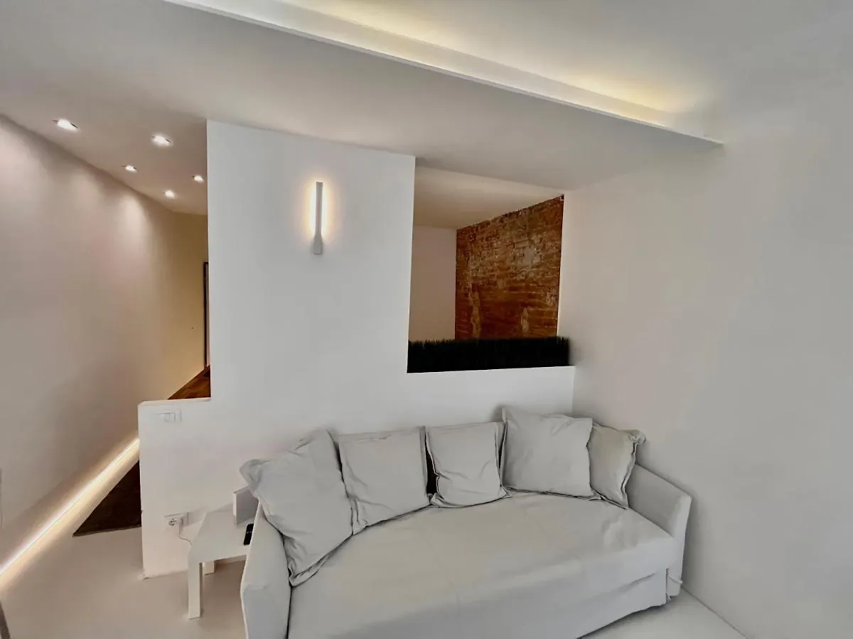 {Luxury & Netflix} Piazza Vittoria Apartment Brescia 0*,