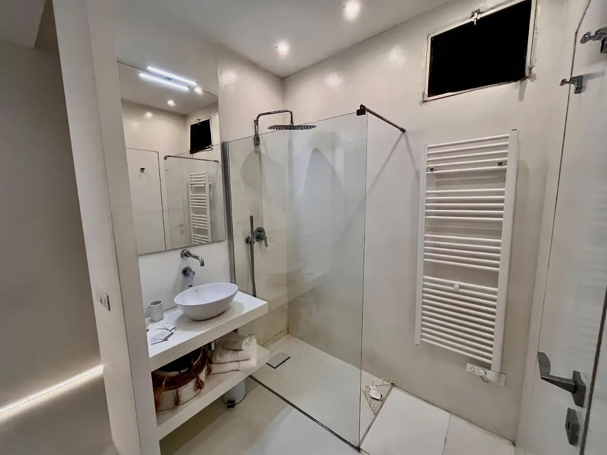 {Luxury & Netflix} Piazza Vittoria Apartment Brescia